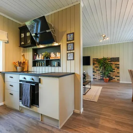 Сasa de vacaciones Peaceful And Newly Renovated In Kjovangen Near The Sea *