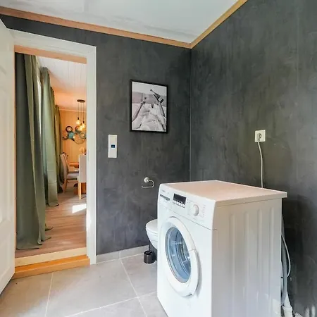 Сasa de vacaciones Peaceful And Newly Renovated In Kjovangen Near The Sea